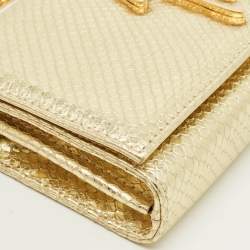 مملوكة مسبقًا حقيبة كلتش جوسيبي زانوتي جلد بنقشة جلد الثعبان الذهبي بغطاء وشعار وسلسلة