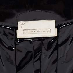 Pre Owned Giuseppe Zanotti Black Pleated Patent Leather Flap Clutch