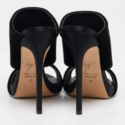 مملوكة مسبقًا مخول من جوزيبي زانوتي فيلفيت أسود أندريا مقاس 37