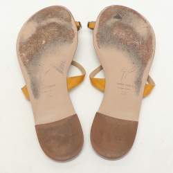Giuseppe Zanotti Yellow Patent Leather Crystal Embellished Toe Ring Flat Sandals Size 36