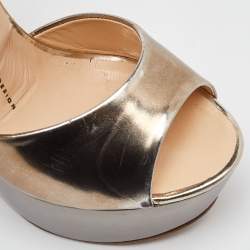 Giuseppe Zanotti Gold Leather Heelless Platform Ankle Strap Sandals Size 38