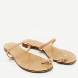 Pre Owned Giuseppe Zanotti Beige Leather Crystal Embellished Toe Ring Flat Sandals Size 38.5