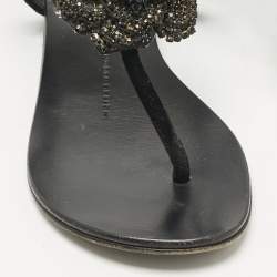 Pre Owned Giuseppe Zanotti Black Velvet Crystal Embellished Flower Flat Thong Sandals Size 36