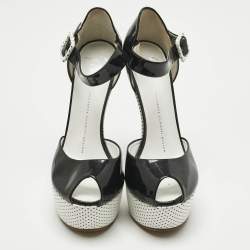 Pre Owned Giuseppe Zanotti Black/White Patent Leather Peep Toe Heel Less Platform Ankle Strap Sandals Size 39