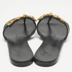 Pre Owned Giuseppe Zanotti Black leather Rock Thong Flat Sandals Size 39
