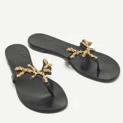 Pre Owned Giuseppe Zanotti Black leather Rock Thong Flat Sandals Size 39
