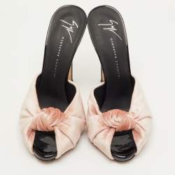 Pre Owned صندل جوسيبي زانوتي مخمل زهري فاتح معقود مقاس 35