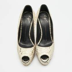 Pre Owned Giuseppe Zanotti Sharon Size 38.5 Cream Python Embossed Leather Peep Toe Pumps