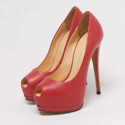 مملوكة مسبقًا Giuseppe Zanotti Sharon Size 36 Red Leather Peep Toe Pumps