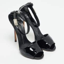 Pre Owned حذاء كعب عالي جوسيبي زانوتي جلد أسود لامع بحزام كاحل مقاس 38