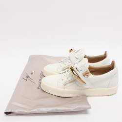 مملوكة مسبقًا Giuseppe Zanotti Shark Tooth Size 40 White Leather Low Top Sneakers