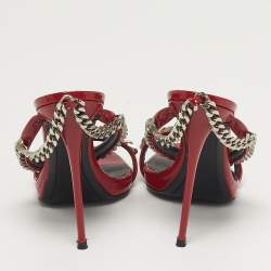 مملوكة مسبقًا صندل جويسيبي زانوتي جلد لامع أحمر سلسلة كبيرة مقاس 40