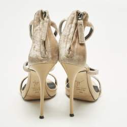 Pre Owned صندل جوسيبي زانوتي هارموني جلد فويل ذهبي مقاس 37