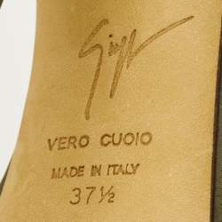 مملوكة مسبقًا Giuseppe Zanotti Size 37.5 Green Suede Embellished Ankle Strap Sandals