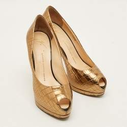 Pre Owned حذاء كعب عالي جوسيبي زانوتي نعل سميك مقدمة مفتوحة جلد نقش تمساح أسود مقاس 39