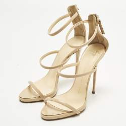 Pre Owned صندل جوسيبي زانوتي "هارموني" جلد لامع بيج مقاس 42