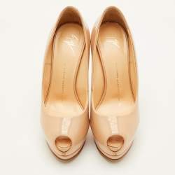 مملوكة مسبقًا حذاء كعب عالي جوزيبي زانوتي شارون بمقدمة مفتوحة ونعال سميكة جلد براءات اختراع لون وردي بيج مقاس 36