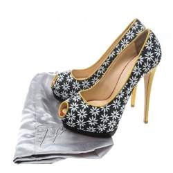 مملوكة مسبقًا حذاء كعب عالي جوسيبي زانوتي مقدمة مفتوحة وقماش متعدد الألوان مقدمة مفتوحة نعل سميك مقاس 39