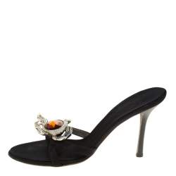 مملوكة مسبقًا Giuseppe Zanotti Black Satin Crystal Crab Embellished Strappy Slides Size 41