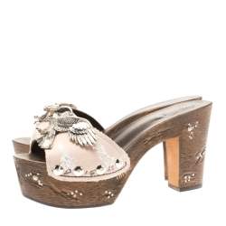 Pre Owned Giuseppe Zanotti Light Pink Canvas Eagle Embellished Saboot Platform Slides Size 38.5