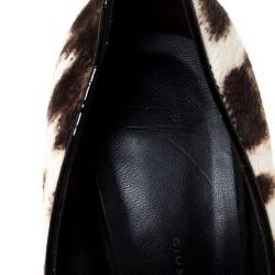 مملوكة مسبقًا  حذاء كعب عالي جوسيبي زانوتي بمقدمة مدببة سويدي أزرق وشعر حصان بنقوش جلد فهد متعدد الألوان مقاس 37.5