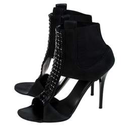 مملوكة مسبقًا صندل جوسيبي زانوتي سير حرف T مرصع رباط مطاطي وجلد أسود مقاس 38ز5