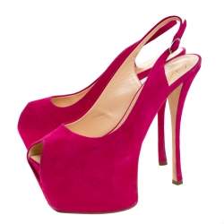 Pre Owned صندل جوسيبي زانوتي بفتحة كعب و بمقدمة مفتوحة و بنعل سميك سويدي أرجواني مقاس 39