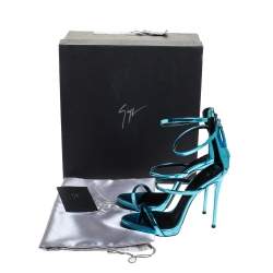 Pre Owned صندل جوسيبي زانوتي "كولين" جلد لامع أزرق ميتاليك مقاس 37