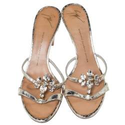 مملوكة مسبقًا صندل سلايد جوسيبي زانوتي مزخرف جلد ذهبي ميتالك مقاس 40