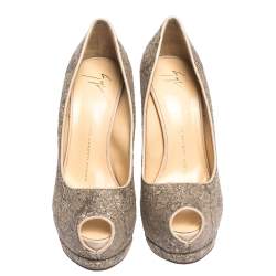 مملوكة مسبقًا Giuseppe Zanotti Silver/Beige Coarse Glitter Lace Sharon Peep Toe Platform Pumps Size 38.5
