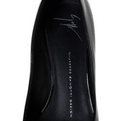 مملوكة مسبقًا Giuseppe Zanotti Black Patent Leather Pointed Toe Pumps Size 37
