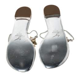 Pre Owned Giuseppe Zanotti Silver Leather Crystal Embellished Thong Flats Size 41