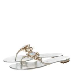 Pre Owned Giuseppe Zanotti Silver Leather Crystal Embellished Thong Flats Size 41