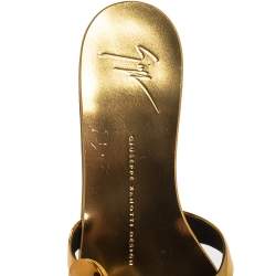 Pre Owned Giuseppe Zanotti Gold Foil Leather Thong Embellished Flats Size 38