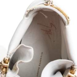 Pre Owned Giuseppe Zanotti White/Gold Leather Royce Chain High Top Sneakers Size 40