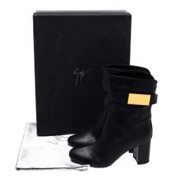 Pre Owned Giuseppe Zanotti Black Leather Logo Plaque Ankle Boots Size 37