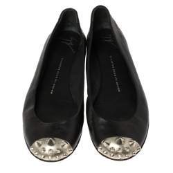 Pre Owned Giuseppe Zanotti Black Leather Malika Spiked Cap Toe Ballet Flats Size 38.5