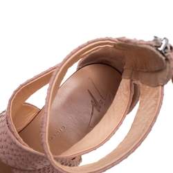 Pre Owned صندل جوسيبي زانوتي سيور متعاكسة أسورة كاحل جلد نقشة الثعبان وردي مقاس 36.5