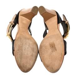 مملوكة مسبقًا Giuseppe Zanotti Black/ Beige Patent Leather T Strap Ankle Strap Sandals Size 38