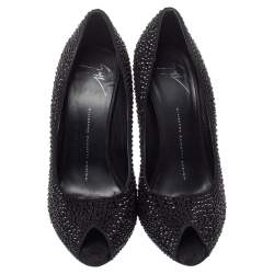 مملوكة مسبقًا Giuseppe Zanotti Black Suede Nika Crystal Embellished Peep Toe Pumps Size 38