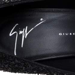 مملوكة مسبقًا حذاء كعب عالي جوسيبي زانوتي أسود لامع بدون كعب مفتوح عند الأصابع مقاس 39.5