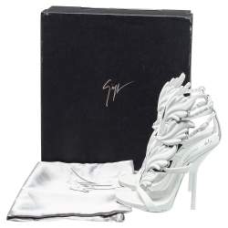 مملوكة مسبقًا صندل جوسيبي زانوتي كرويل وينغ جلد أبيض مقاس 35