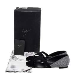 Pre Owned Giuseppe Zanotti Black Suede Crystal Embellished Flat Thong Sandals Size 37