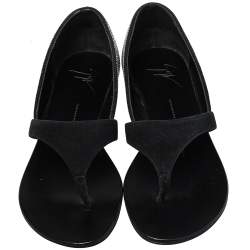 Pre Owned Giuseppe Zanotti Black Suede Crystal Embellished Flat Thong Sandals Size 37