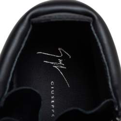 Pre Owned Giuseppe Zanotti Black/White Leather And Canvas High Top Sneaker Size 39