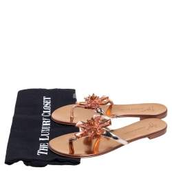 Pre Owned Giuseppe Zanotti Silver/Gold Leather Crystal Embellished Thong Flats Size 38