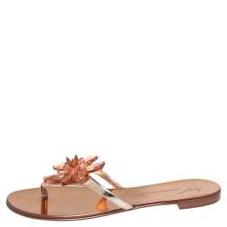 Pre Owned Giuseppe Zanotti Silver/Gold Leather Crystal Embellished Thong Flats Size 38