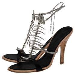 Pre Owned Giuseppe Zanotti Black Satin Crystal Encrusted Fish Bone Embellished Sandals Size 39