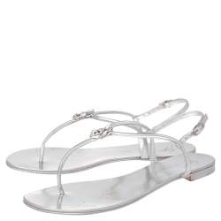 Pre Owned Giuseppe Zanotti Silver Leather Crystal Embellished Thong Flats Size 38.5