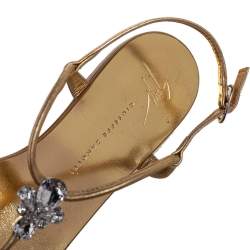 Pre Owned Giuseppe Zanotti Gold Leather Thong Flat Sandals Size 38.5